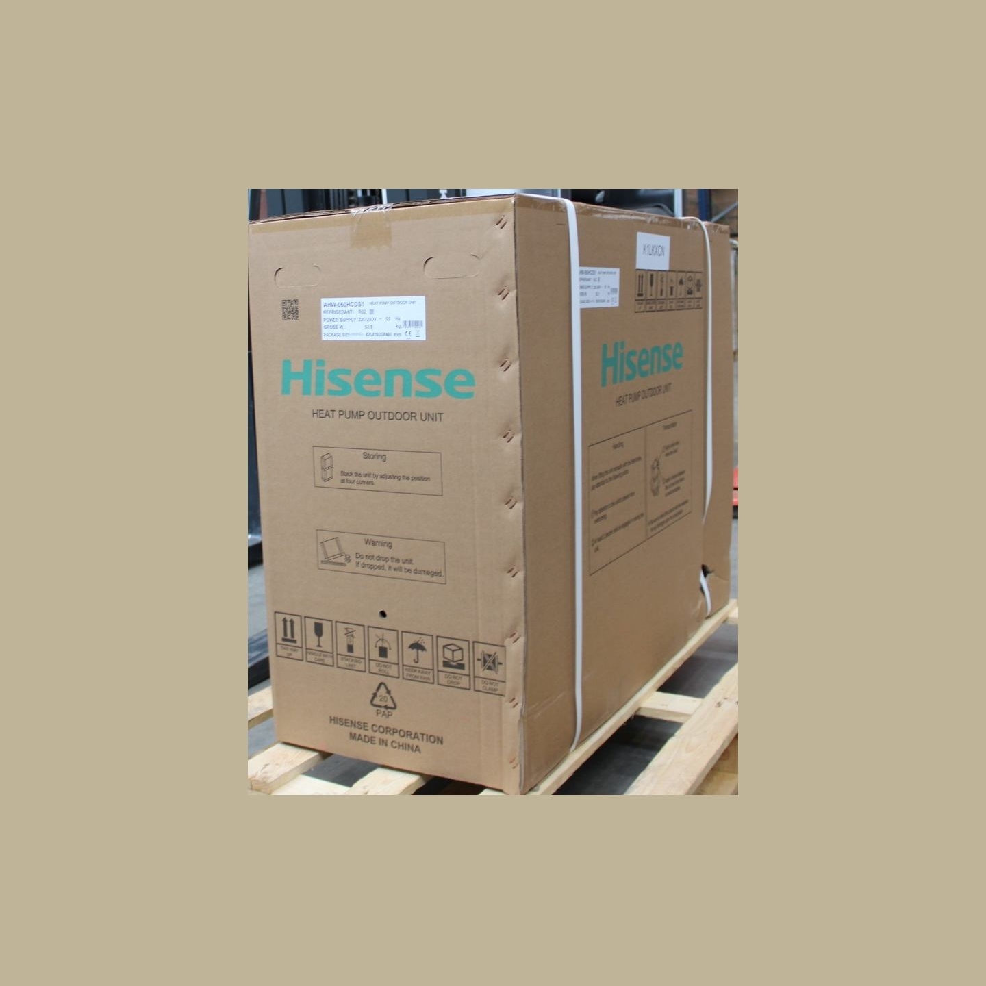 Hisense Hi-Therma 6 kw heat pump Split type Outdoor unit | Hisense AHW-060HCDS1 | Hi-Therma 6 kw heat pump Split type Outdoor un