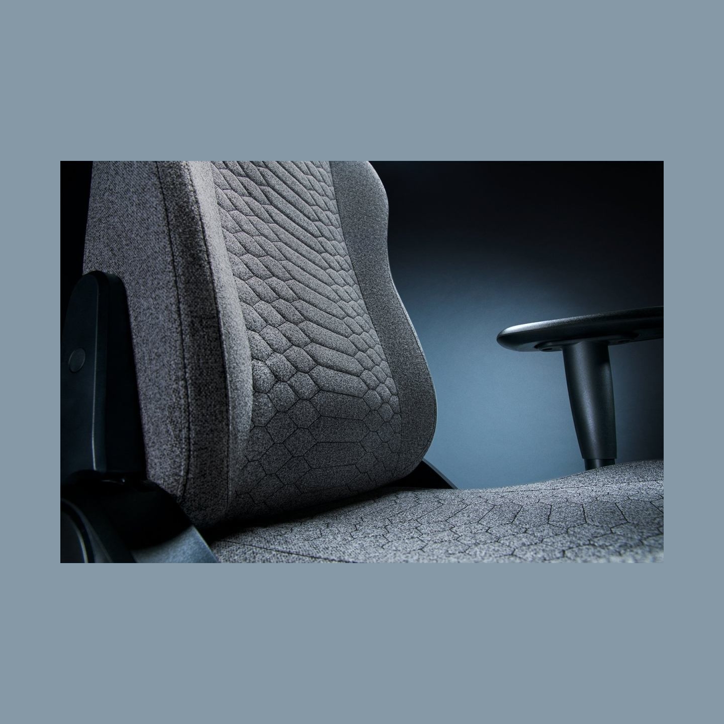 Razer Iskur V2 X | Gaming Chair | Multi Layered Fabric/Steel | Light Grey