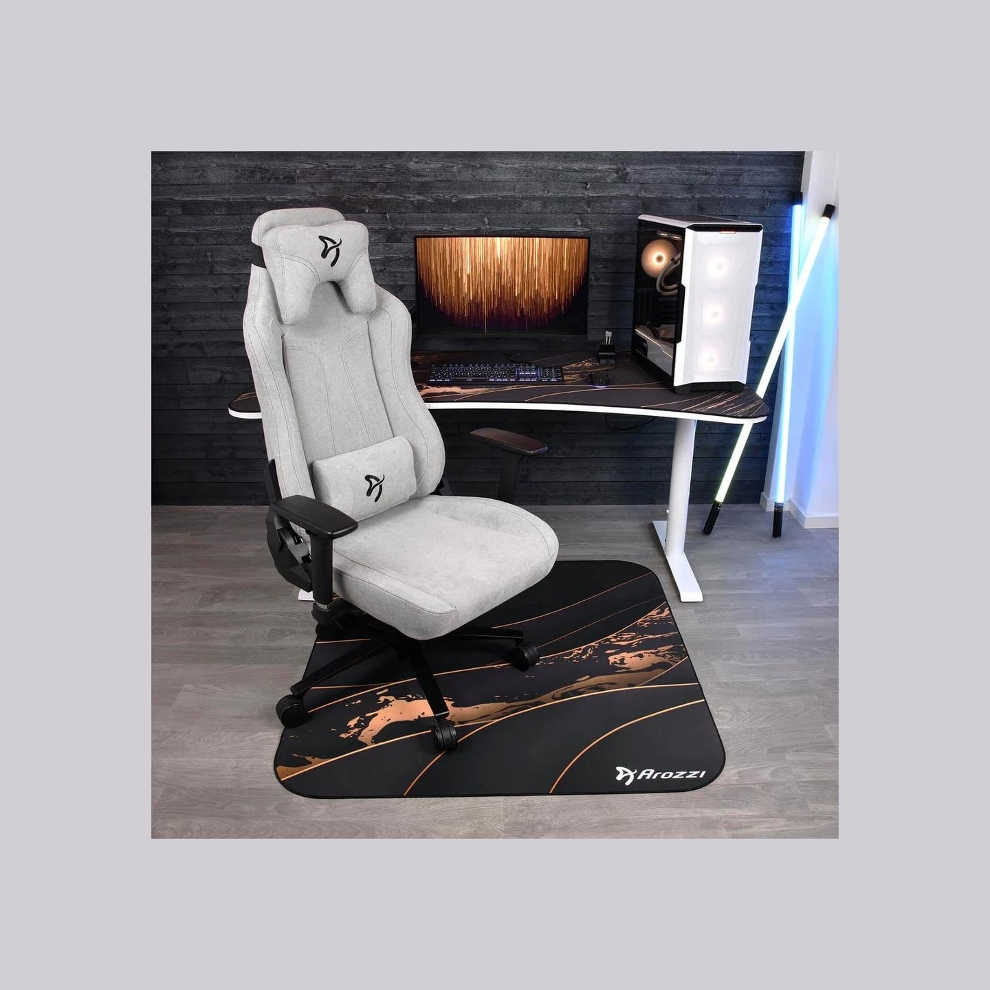 Arozzi Zona Square Floor Pad | Black/Gold