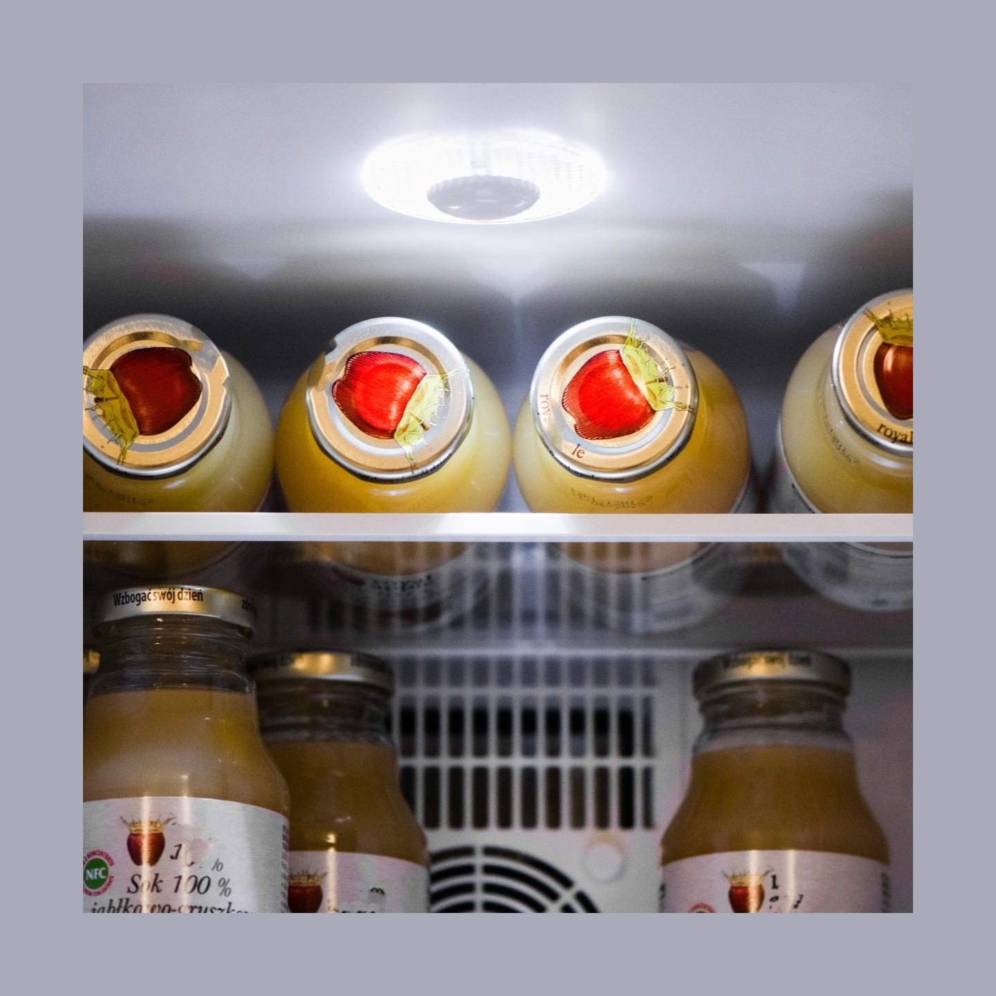 Adler | Thermoelecric Cooler | AD 8089 | Energy efficiency class E | Free standing | Larder | Black