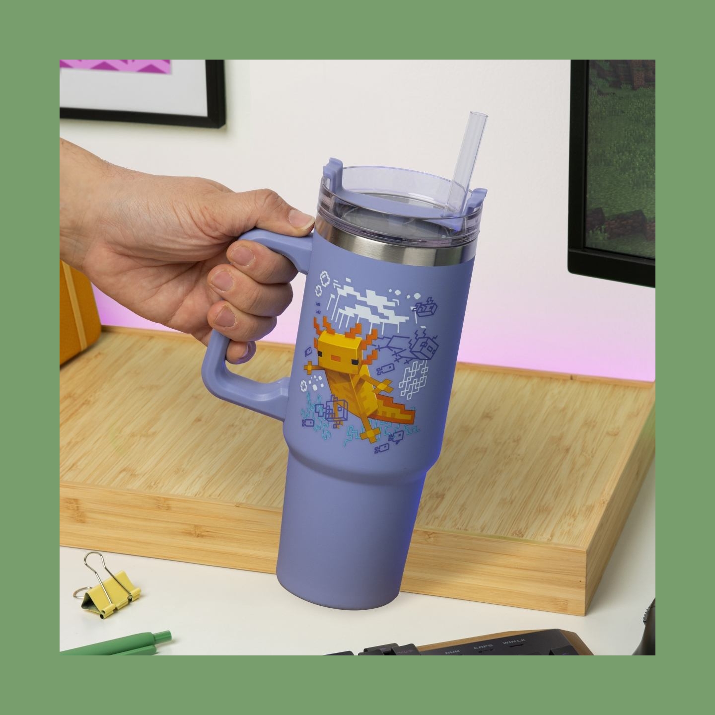 Paladone Minecraft Purple 900 ml Insulated Cup with Straw