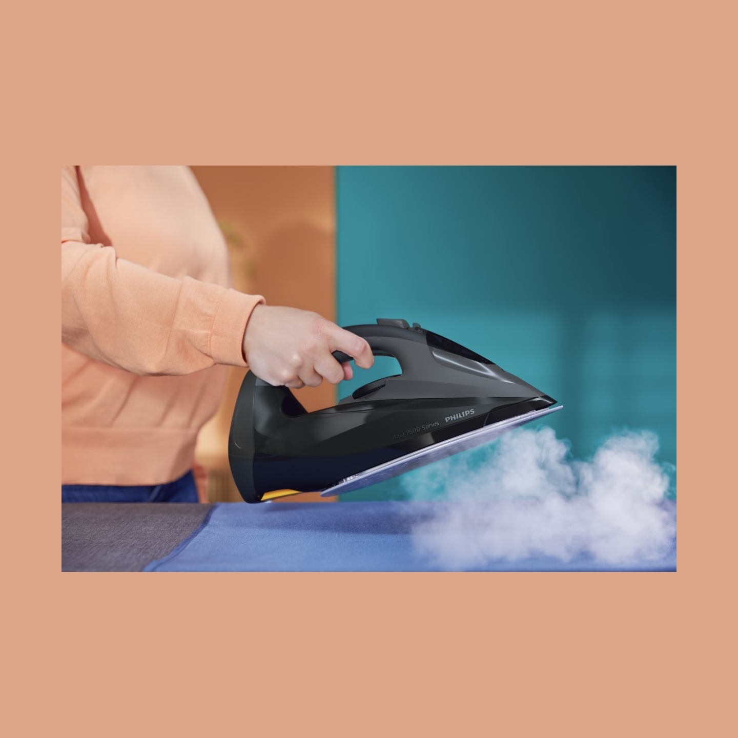 Philips | DST7511/80 | Steam Iron | 3200 W | Water tank capacity 300 ml | Continuous steam 55 g/min | Steam boost performance 26