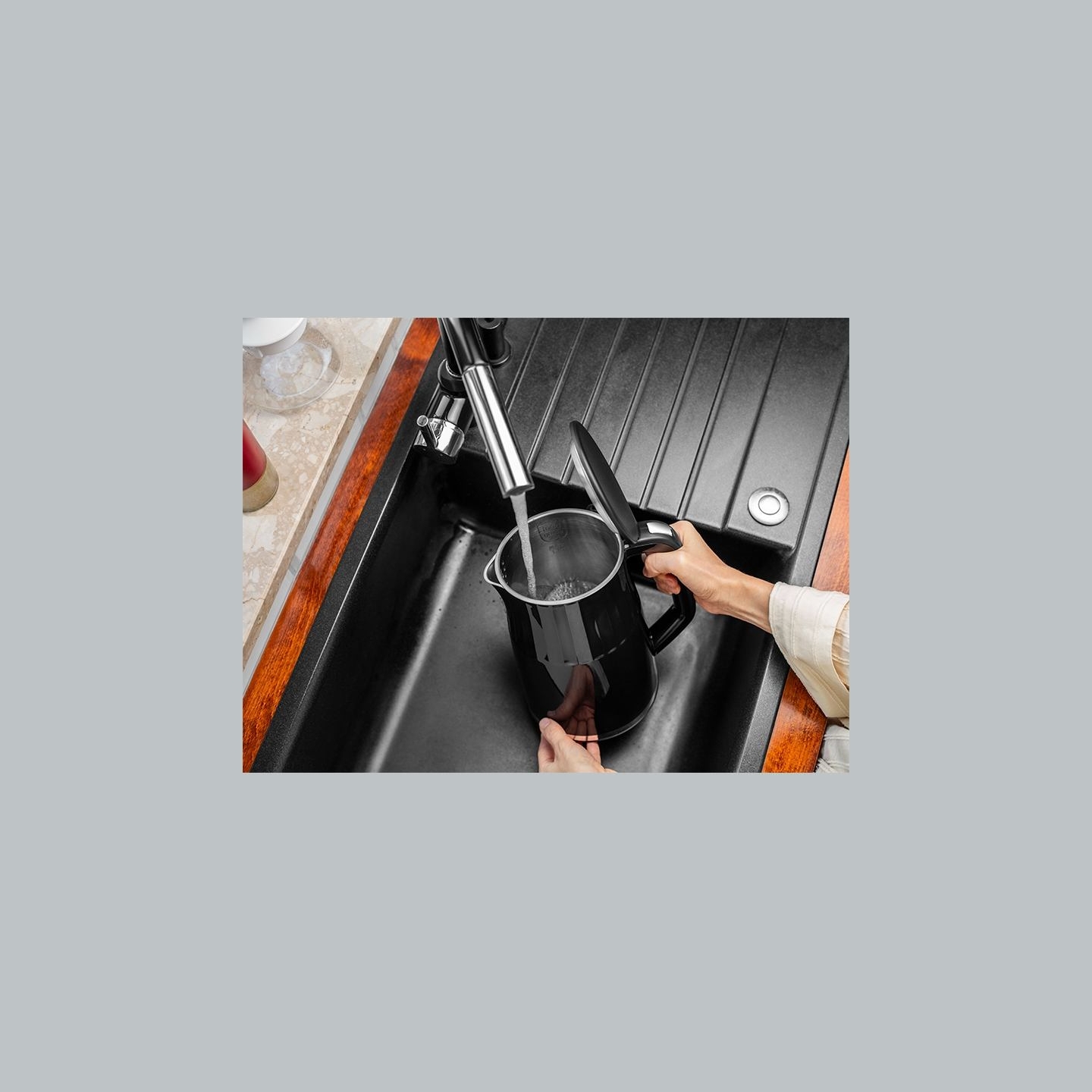Lafe 47292  Electric kettle 1.7L TempSense
