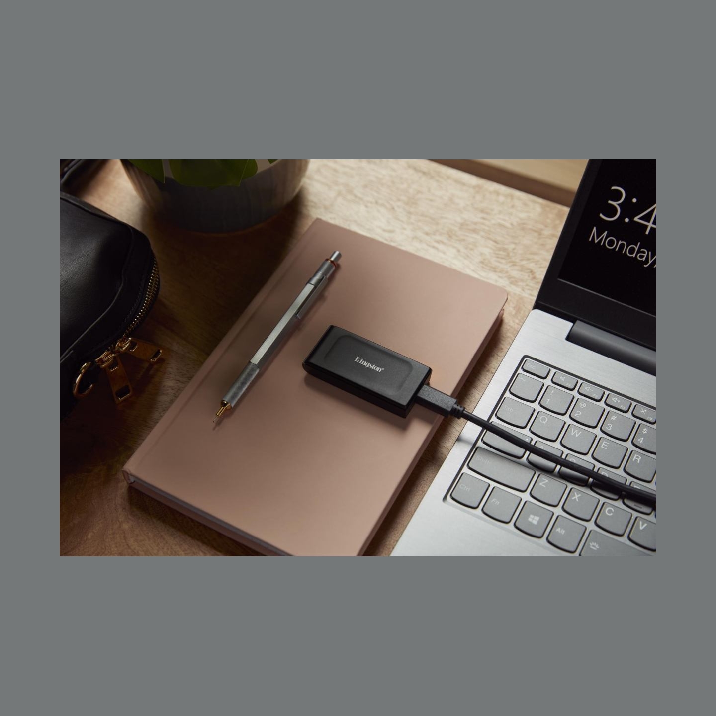 Kingston XS1000 1TB SSD Pocket-Sized USB