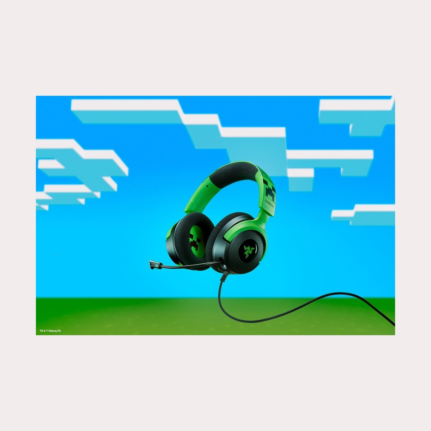 Razer Gaming Headset | Kraken V4 X | Wired | Over-Ear | Microphone | Minecraft Edition