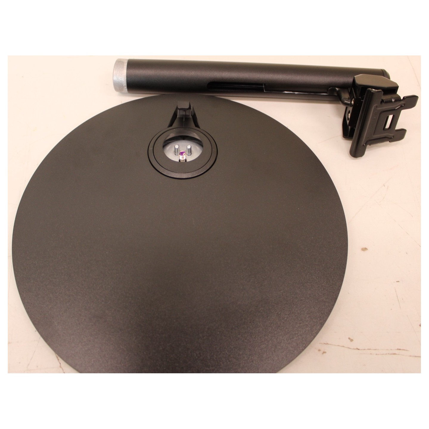 Outlet product photo