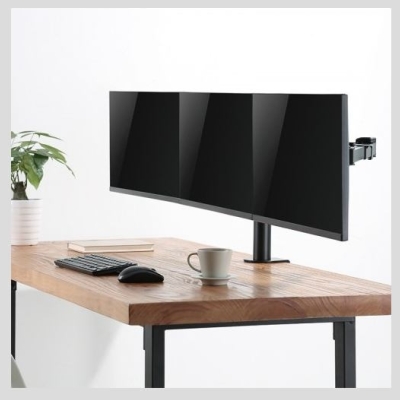 Logilink BP0107 Triple monitor mount