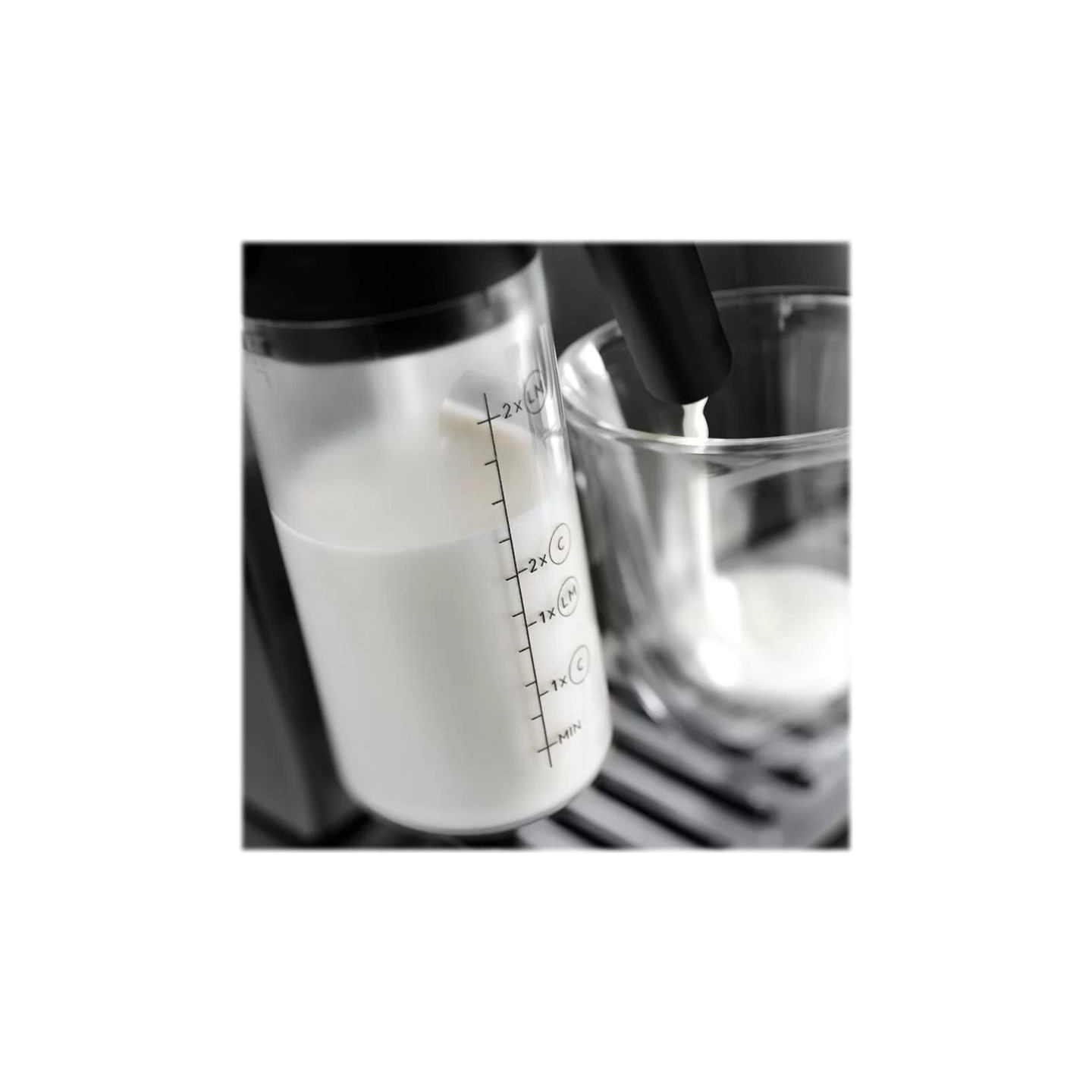 Delonghi | Automatic Coffee Maker | ECAM290.61.B Magnifica Evo | Pump pressure 15 bar | Built-in milk frother | Automatic | 1450