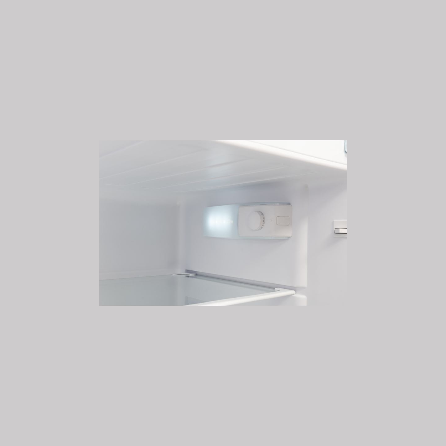 ETA Refrigerator | ETA174490000E | Energy efficiency class E | Free standing | Double Door | Height 123 cm | Fridge net capacity