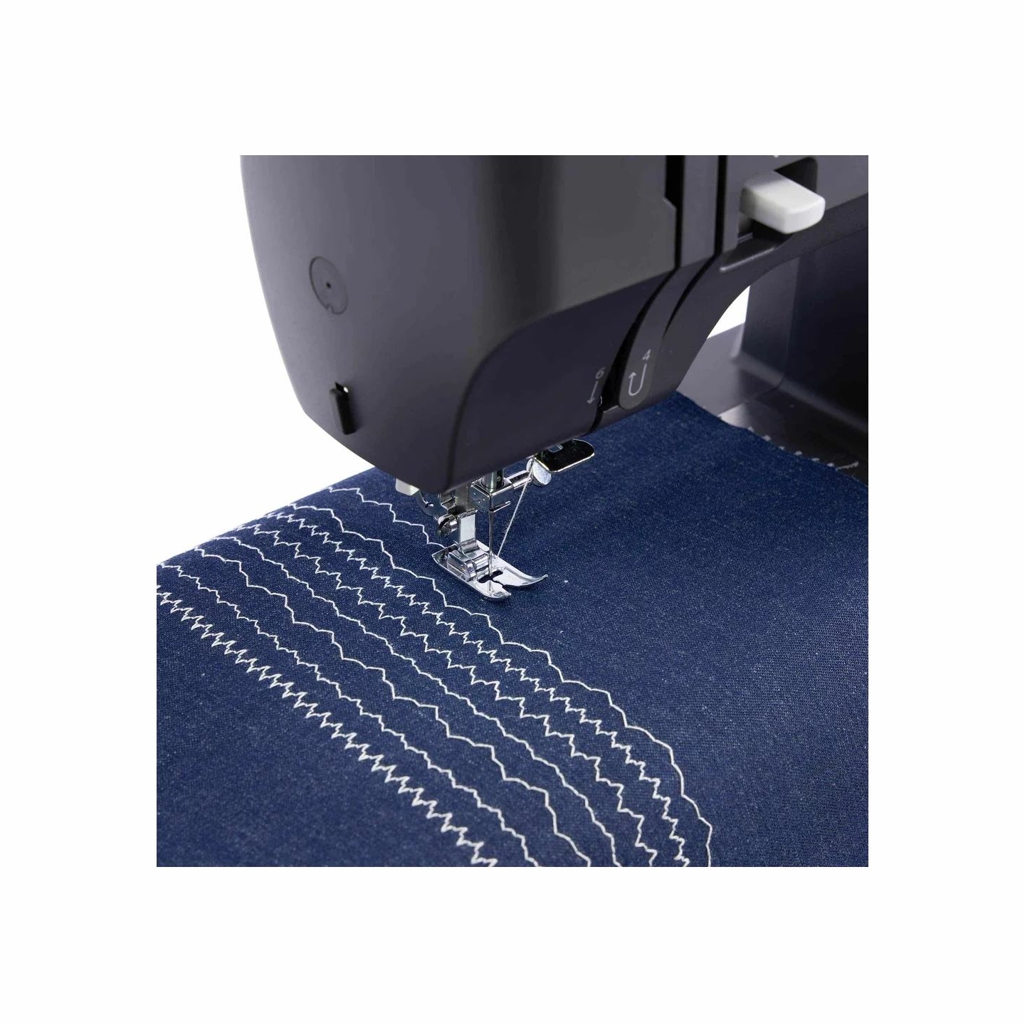 Singer Sewing Machine | 4532 Heavy Duty | Number of stitches 32 | Number of buttonholes 1 | Charcoal