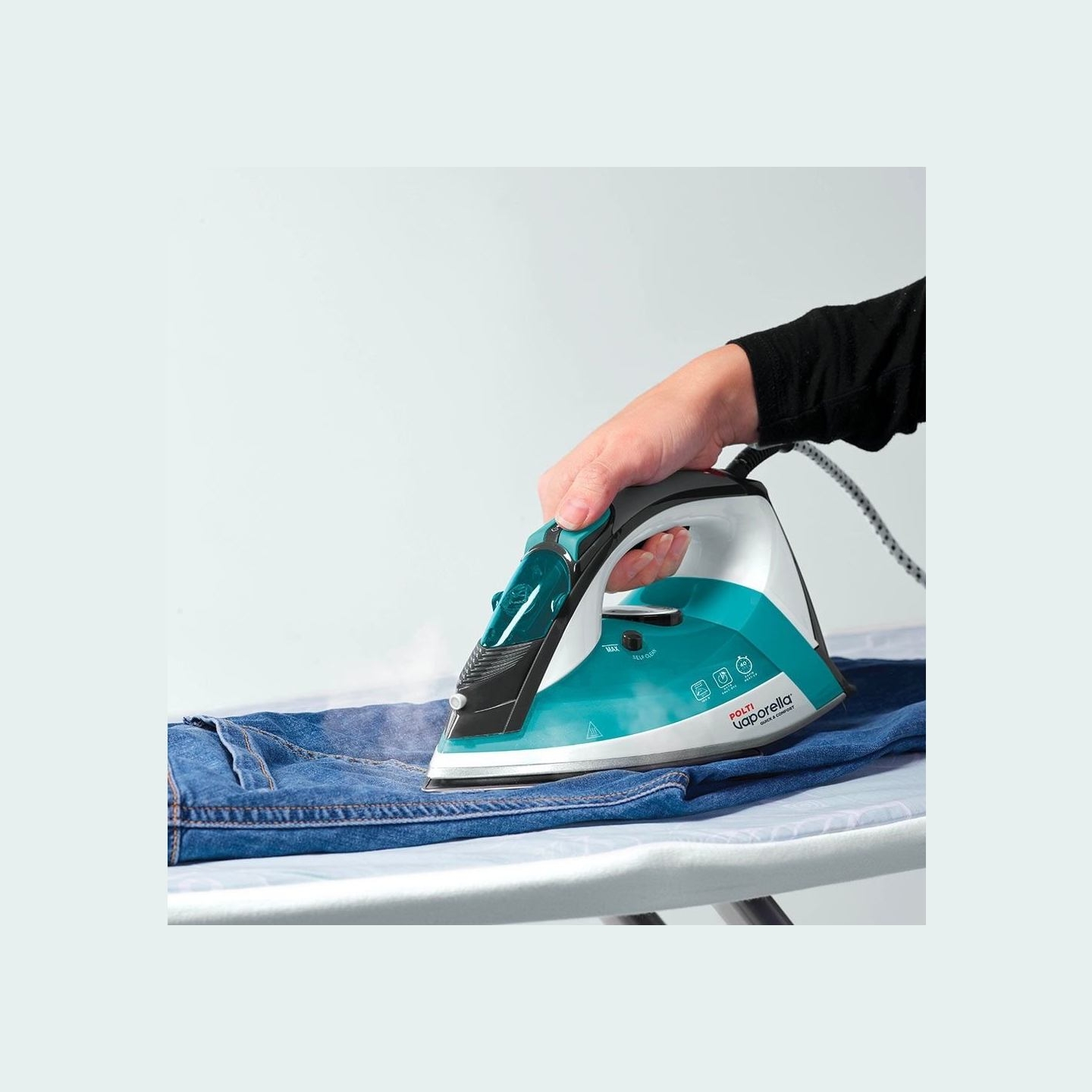 Polti Iron PLEU0254 Vaporella Quick & Comfort QC120 Steam Iron 2200 W Water tank capacity 300 ml Continuous steam 30 g/min White