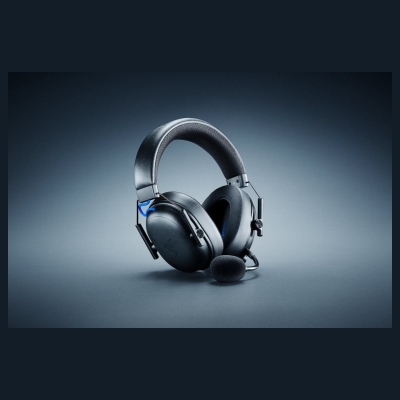 Razer | BlackShark V3 for PlayStation | Bluetooth | Over-Ear | Microphone | Black | Wireless