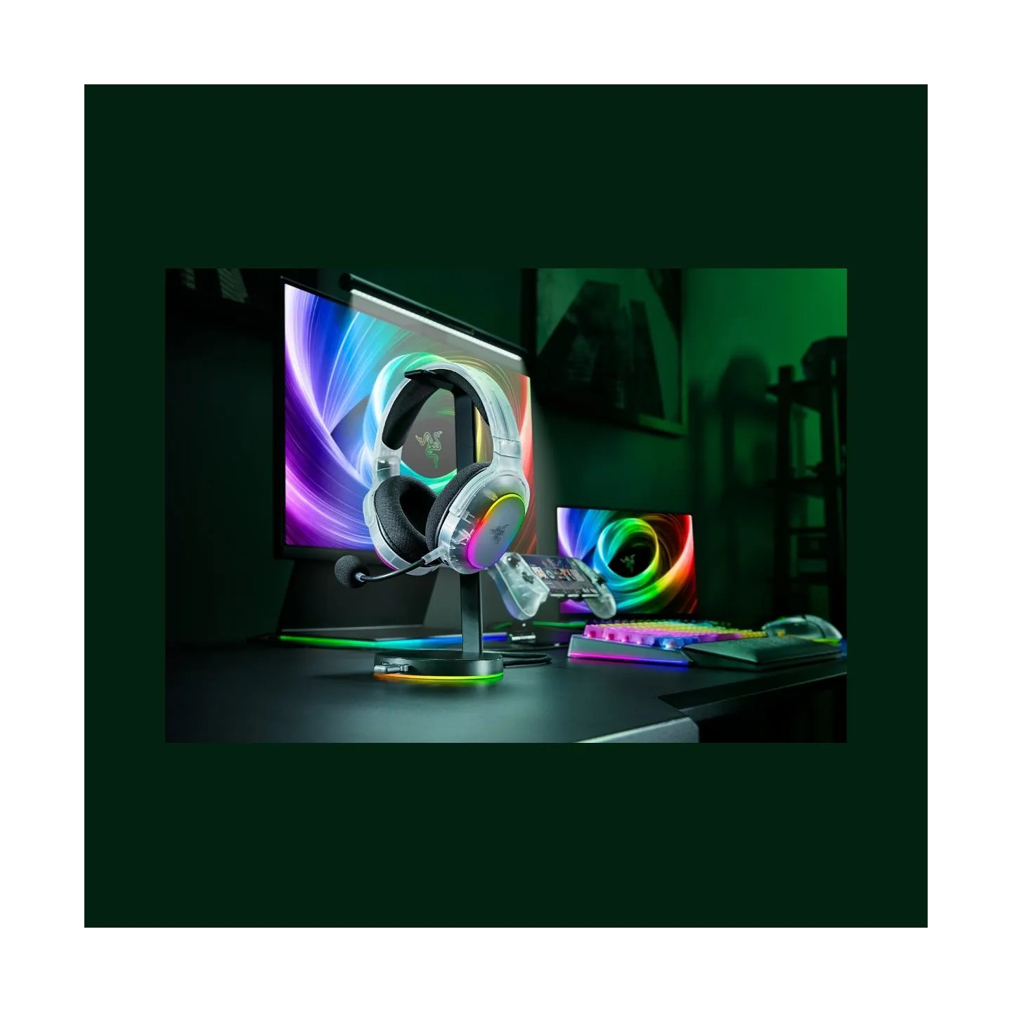 Razer Multi-Platform Gaming Headset | Barracuda X Chroma | Bluetooth | Over-Ear | Microphone | Phantom White Edition | Wireless