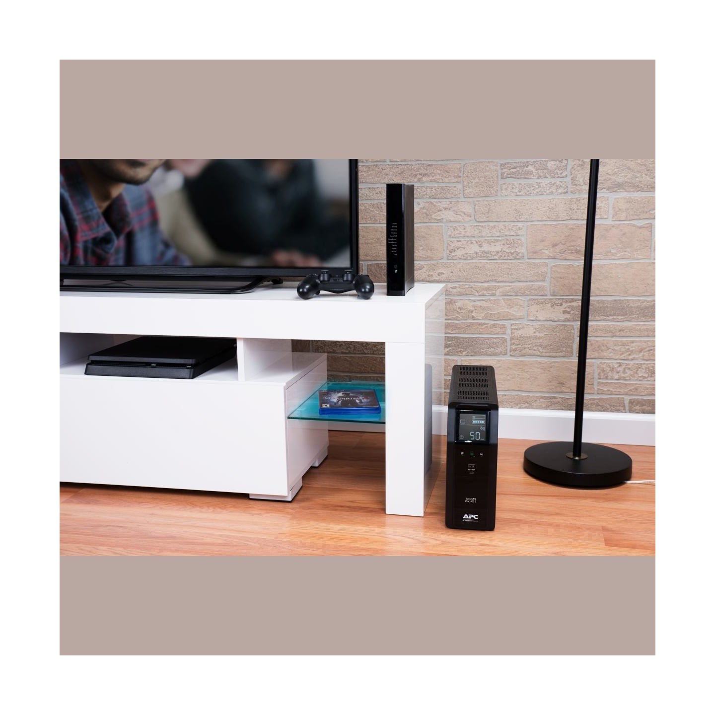 APC BACK UPS PRO BR 1600VA, SINEWAVE,8 OUTLETS, AVR, LCD INTERFACE