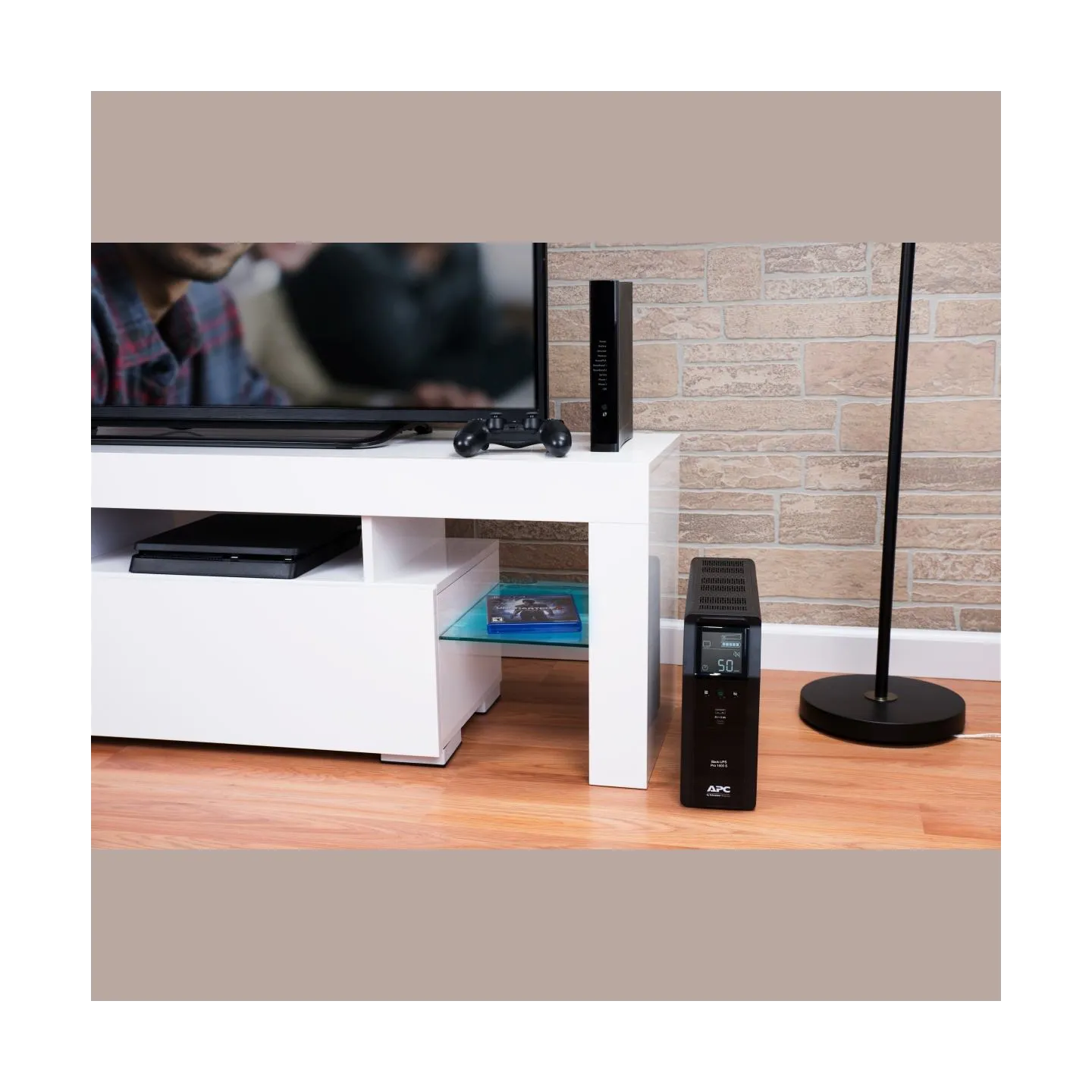 APC BACK UPS PRO BR 1600VA, SINEWAVE,8 OUTLETS, AVR, LCD INTERFACE
