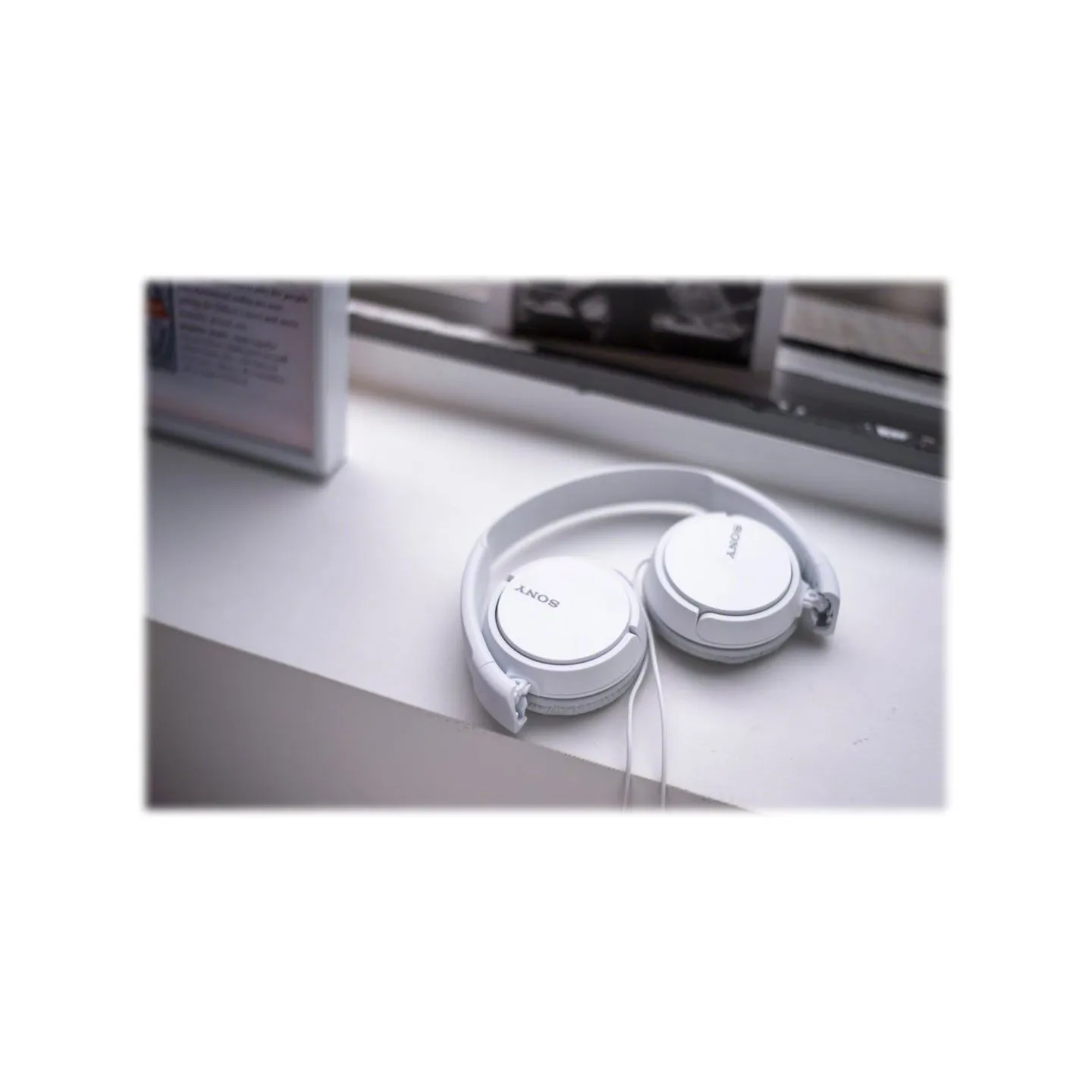Sony | MDR-ZX110APW.CE7 | Wired | On-Ear | Microphone | White
