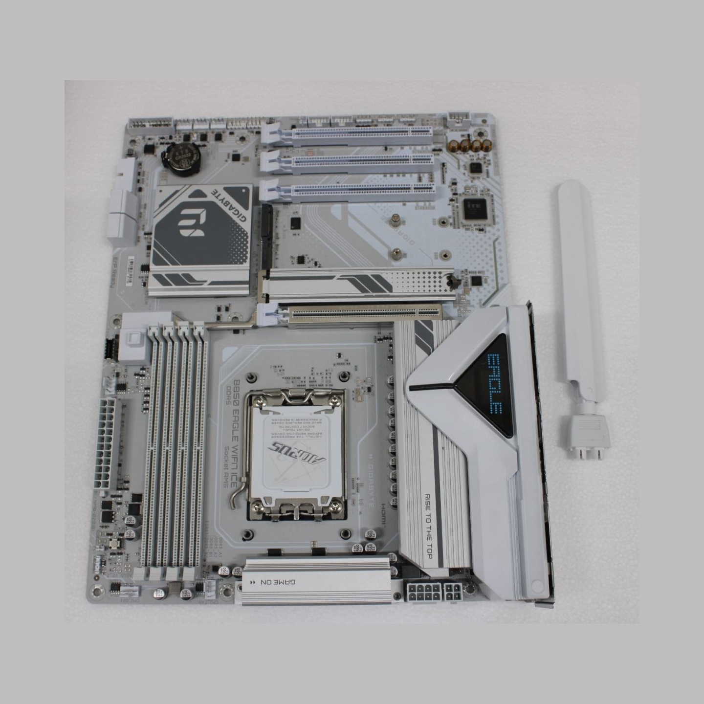 Gigabyte B850 EAGLE WF7 ICE | Processor family AMD | Processor socket AM5 | Number of SATA connectors 4 | USED, REFURBISHED, WIT