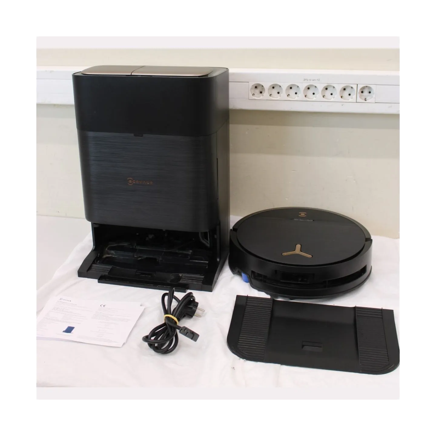 Ecovacs Robotic Vacuum Cleaner | DEEBOT X9 PRO OMNI | Wet&Dry | Li-ion | 6400 mAh | Dust capacity 0.22 L | 16600 Pa | Black | DA