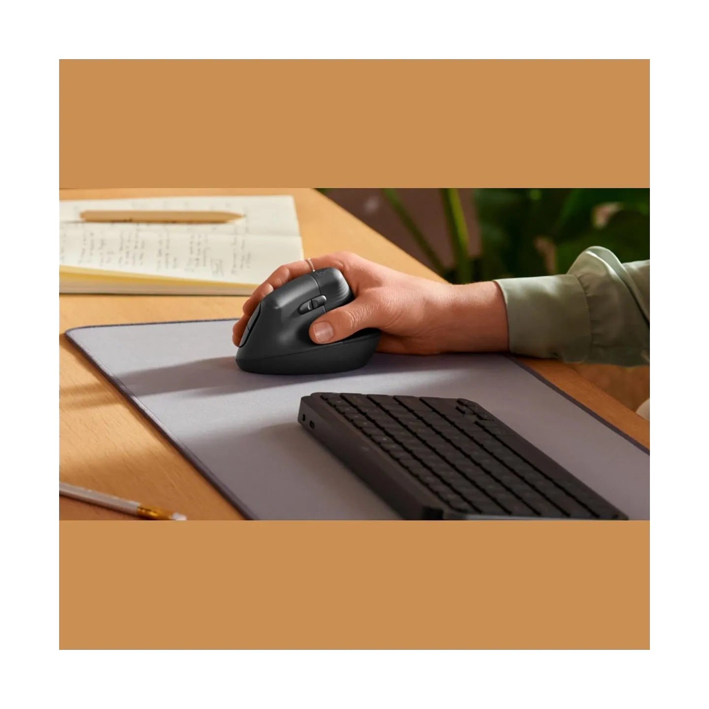 Logitech LOGI Lift Vertical Ergonomic Mouse