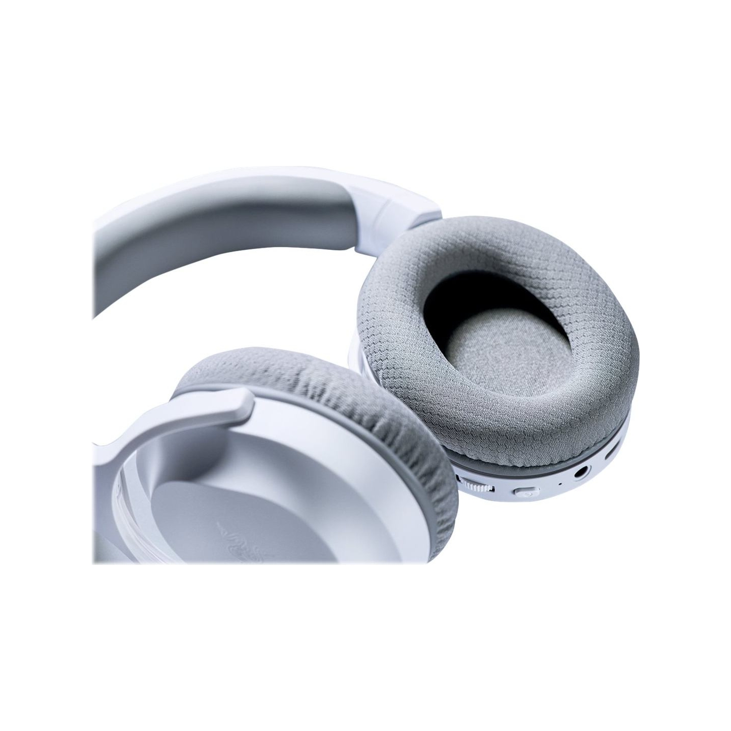 Razer Barracuda X Wired & Wireless Gaming Headset, USB Type-C, Bluetooth, White / RZ04-04430200-R3M1