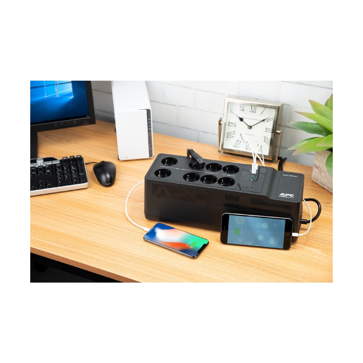 APC Back-UPS 850VA 230V
