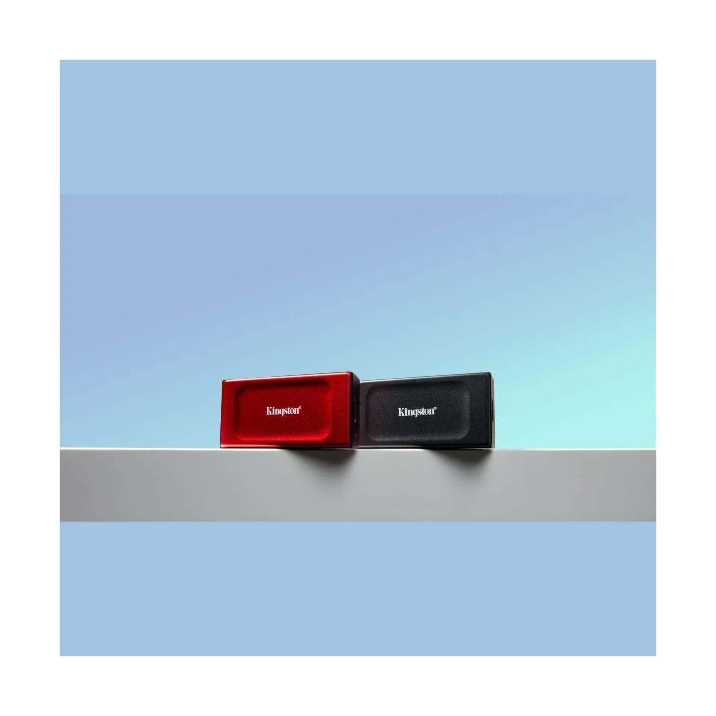 Kingston XS1000 2TB SSD Pocket-Sized USB