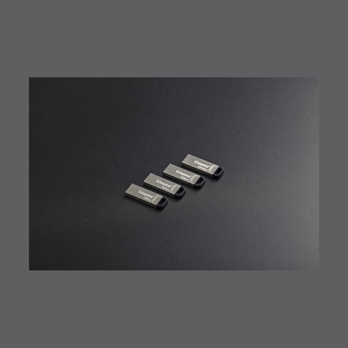 Kingston 128GB DataTraveler Kyson 200MB/s Metal USB 3.2 Gen 1