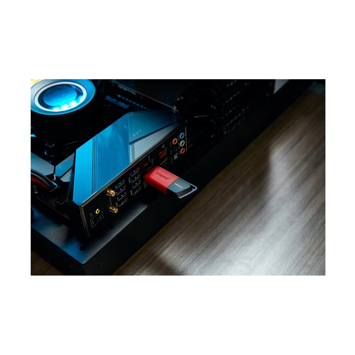 Kingston 128GB DataTraveler Exodia M
