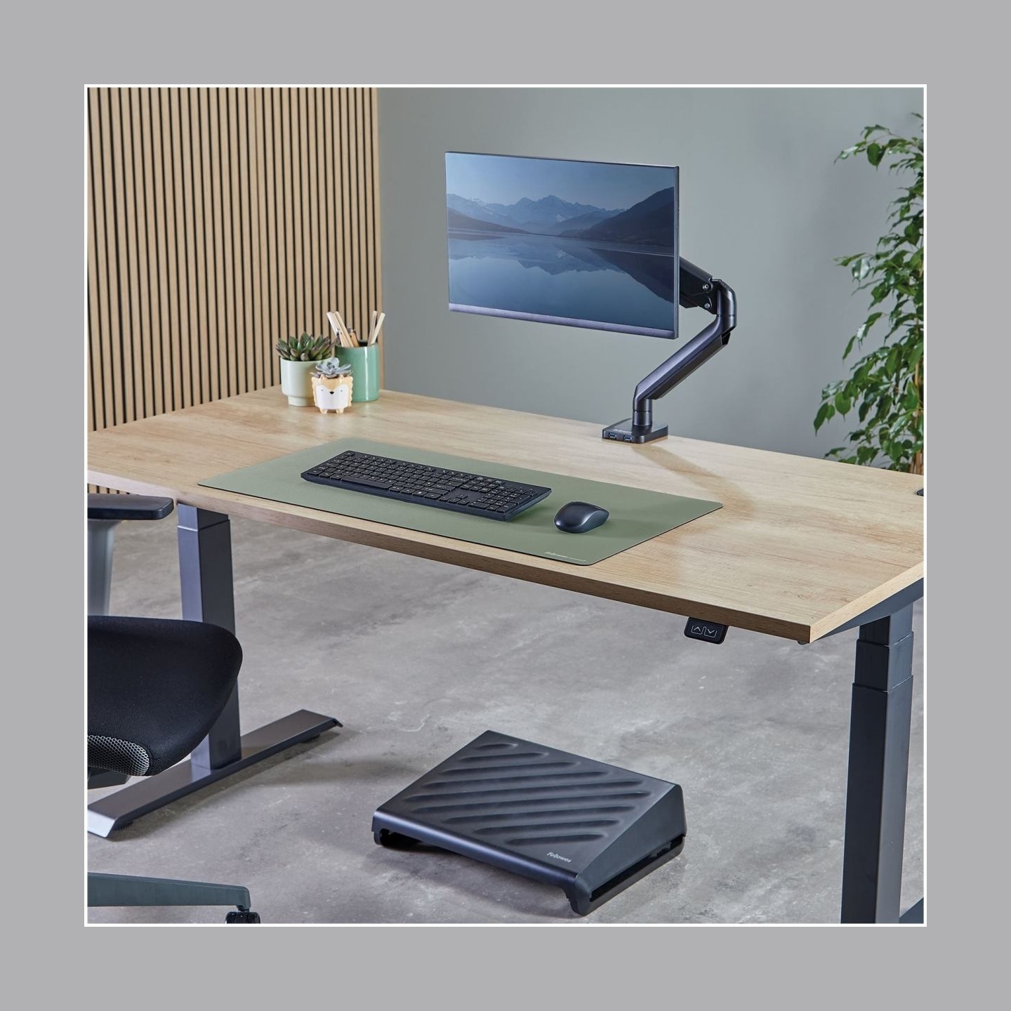 Fellowes Desk Mat | Breyta | 800 x 400 x 2.5 mm | Sage