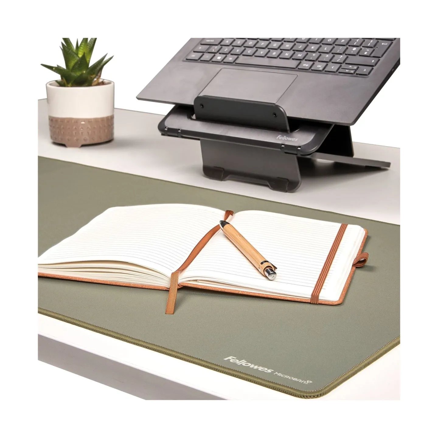 Fellowes Desk Mat | Breyta | 800 x 400 x 2.5 mm | Sage