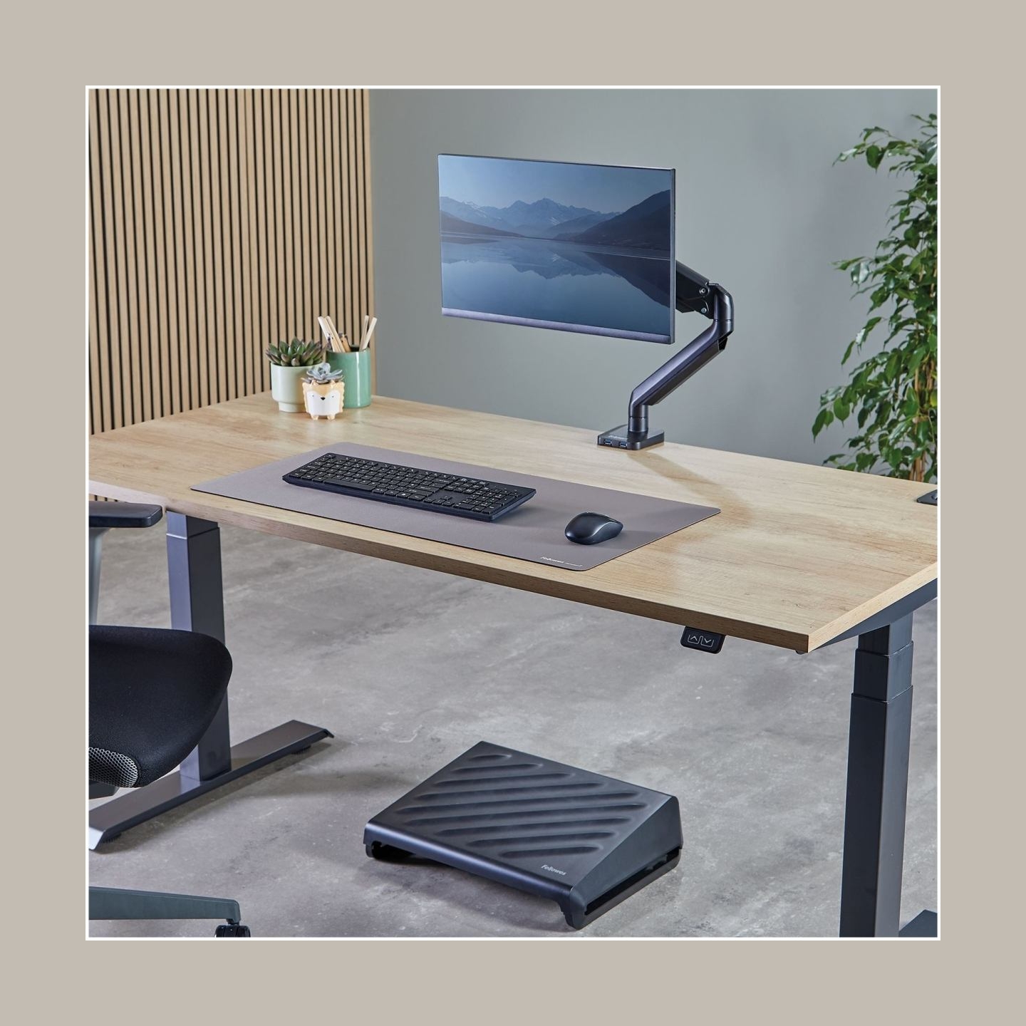 Fellowes Desk Mat | Breyta | 800 x 400 x 2.5 mm | Grey