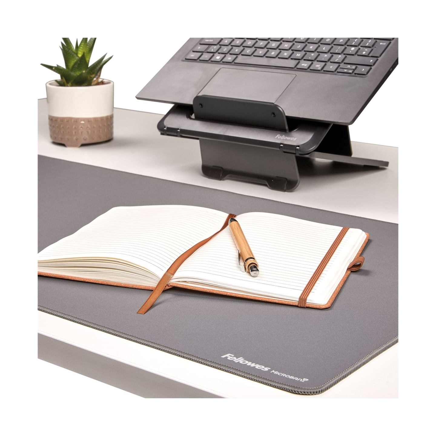 Fellowes Desk Mat | Breyta | 800 x 400 x 2.5 mm | Grey