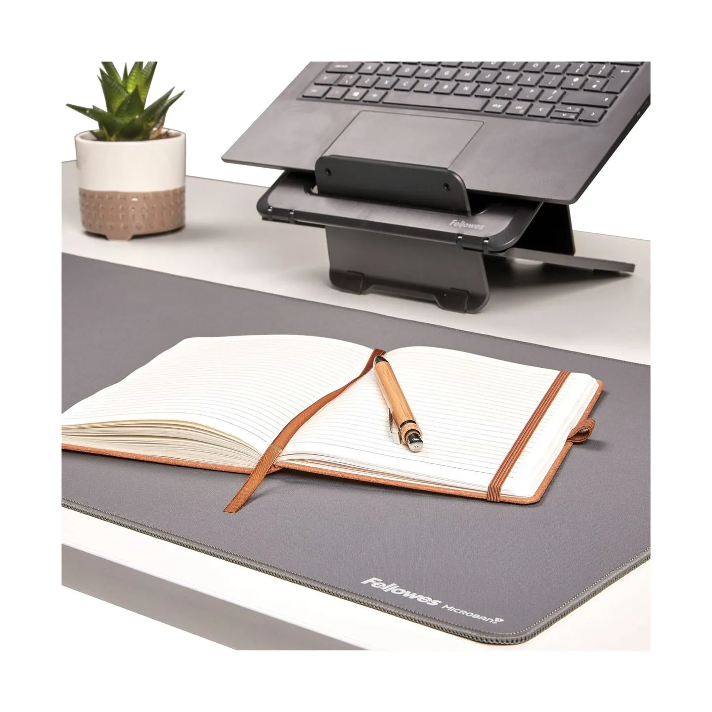 Fellowes Desk Mat | Breyta | 800 x 400 x 2.5 mm | Grey