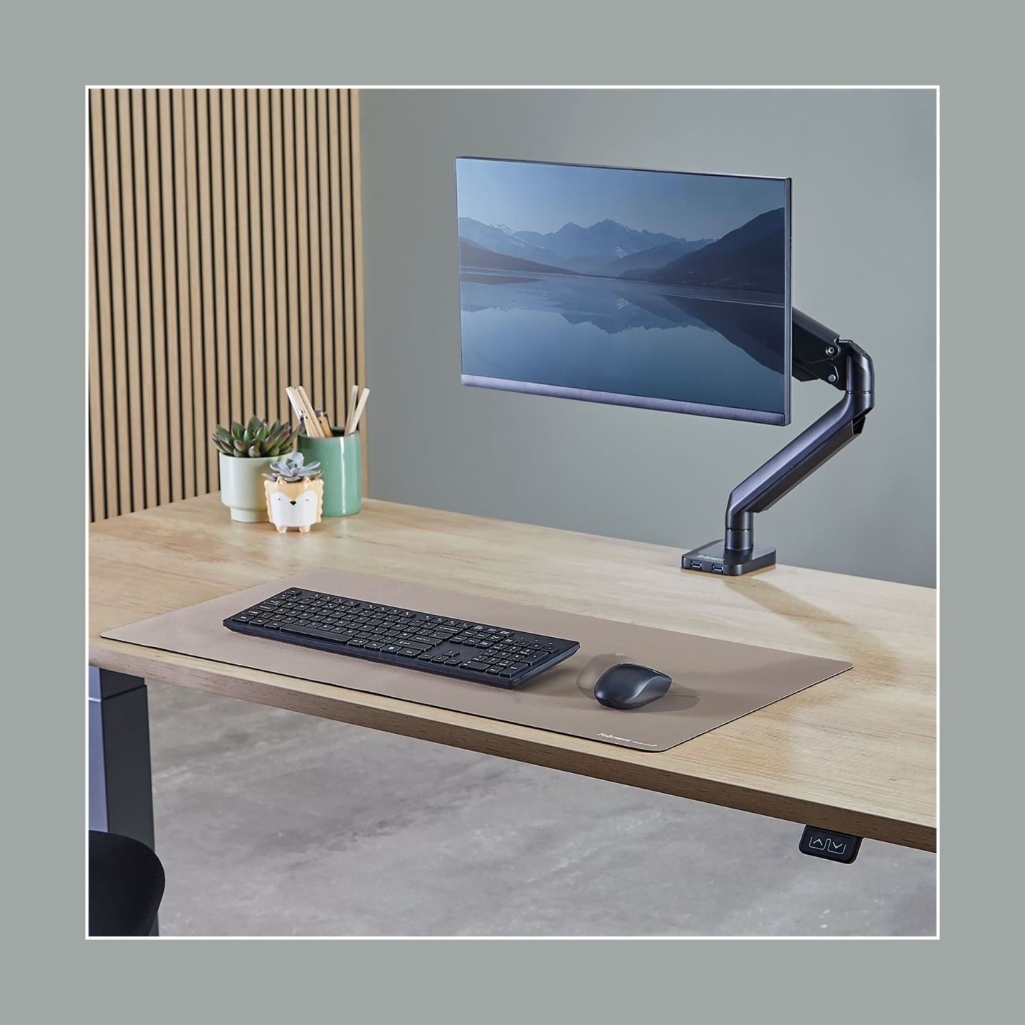 Fellowes Desk Mat | Breyta | 800 x 400 x 2.5 mm | Sand