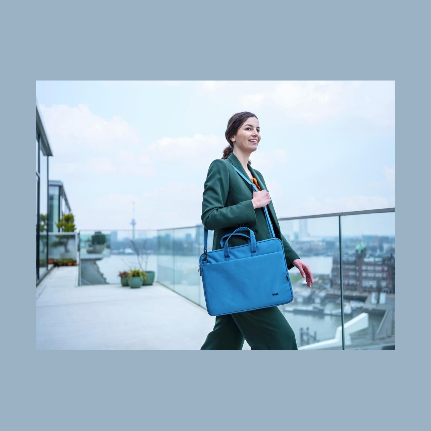 Trust NB CASE ECO 16"/BLUE 24448 TRUST