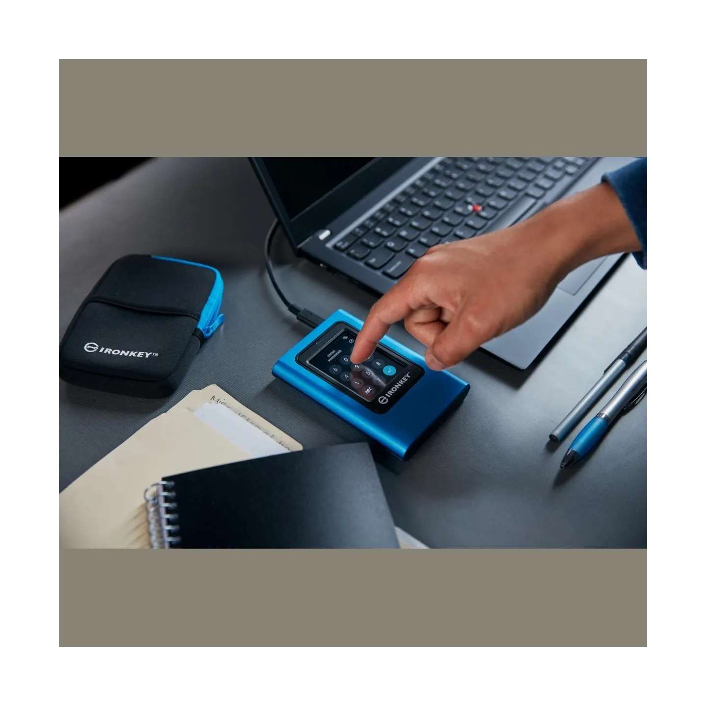 Kingston External SSD|KINGSTON|IronKey Vault Privacy 80|1.92TB|USB 3.2|Write speed 250 MBytes/sec|Read speed 250 MBytes/sec|IKVP
