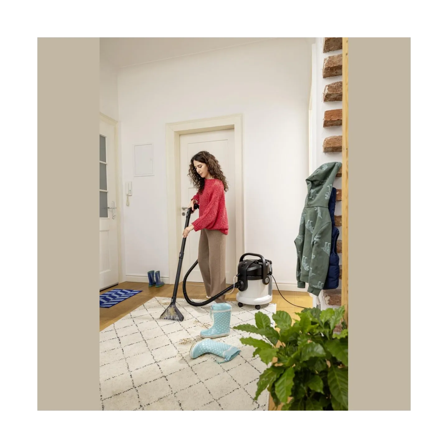 Karcher Vacuum Cleaner|KARCHER|Input power 1000 W|Dust capacity 4 L|Drum vacuum|Cleaning type Dry&wet|Dust container Bagless|Col
