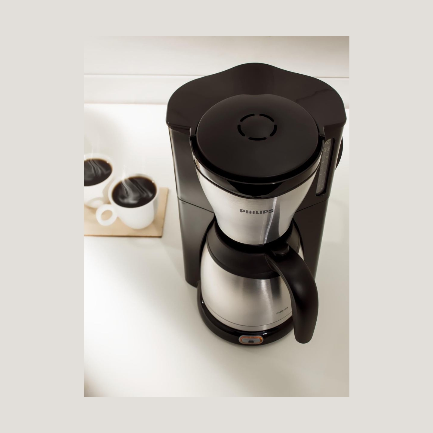 Philips Daily Collection Coffee maker HD7546/20 With Black & metal / HD7546/20