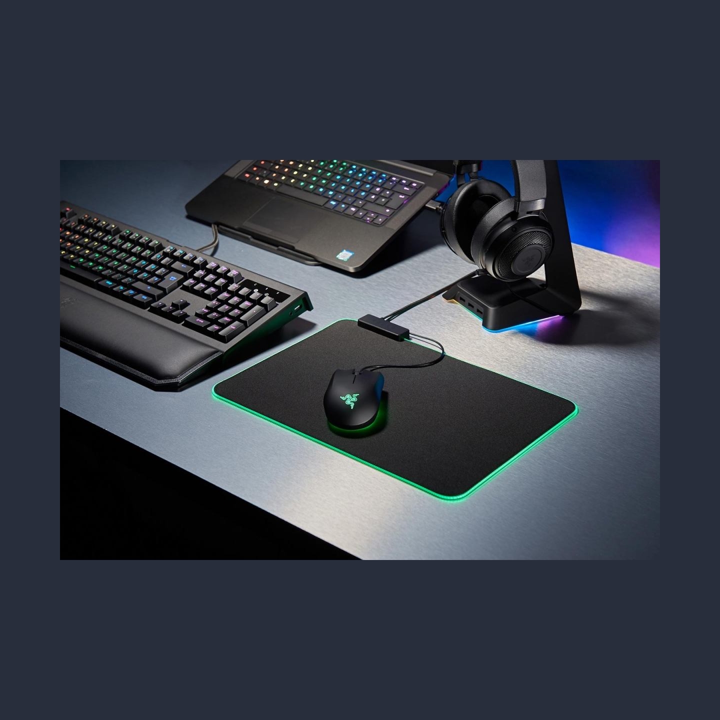 Razer Mouse pad RZ02-02500300-R3M1 / Goliathus Extended Chroma Black / RZ02-02500300-R3M1