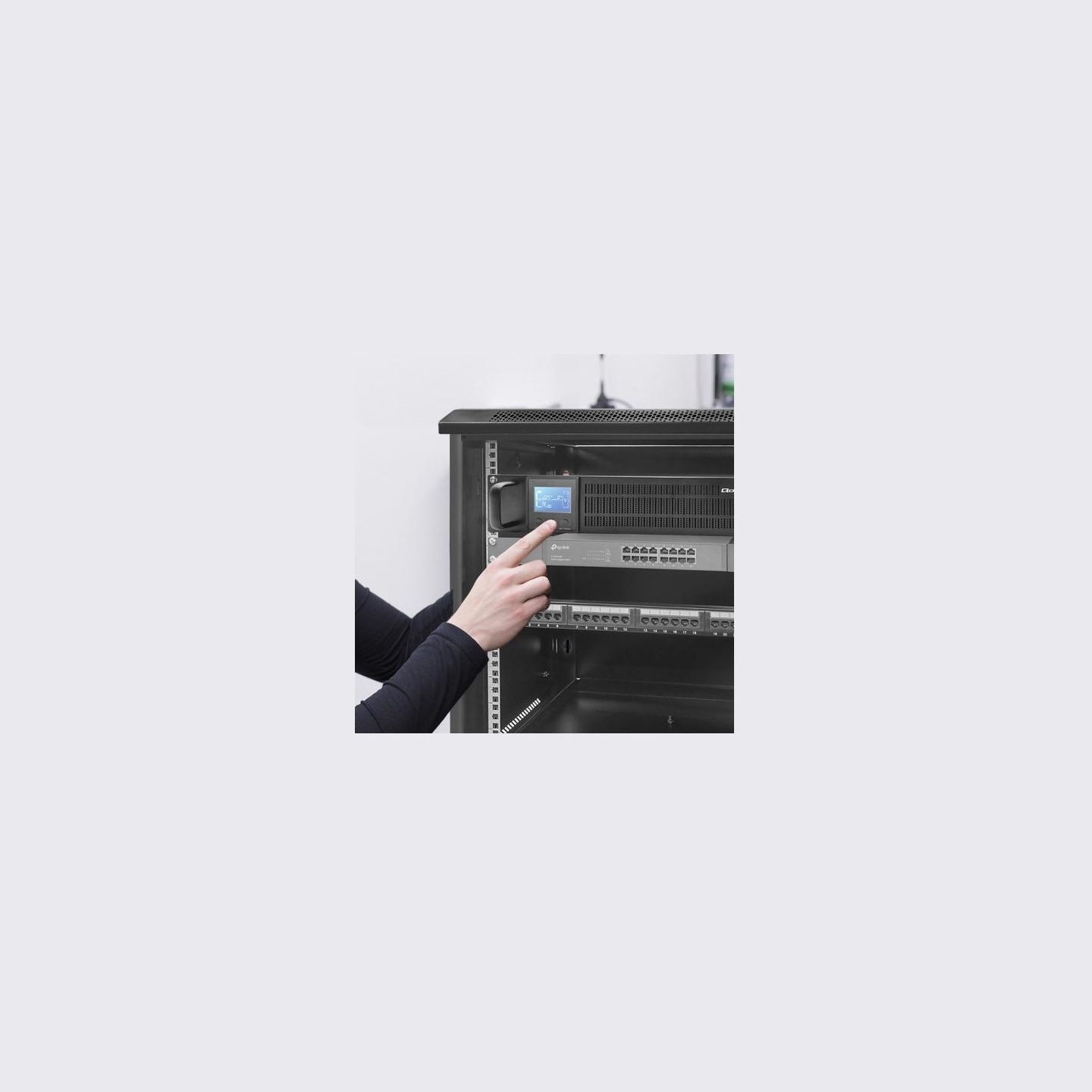 Qoltec 53945 UPS 1KVA