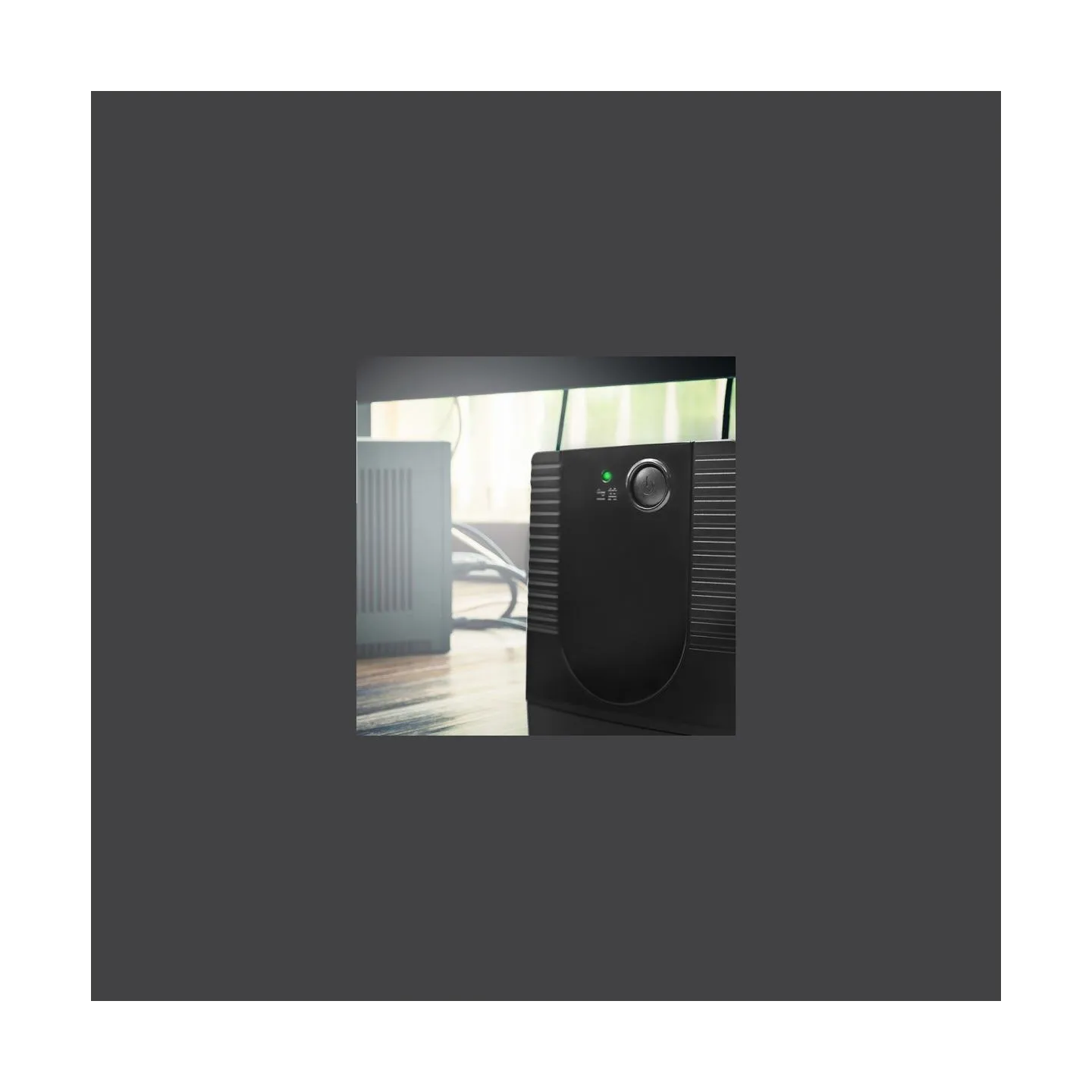 Qoltec 53774 UPS 1000VA 600W