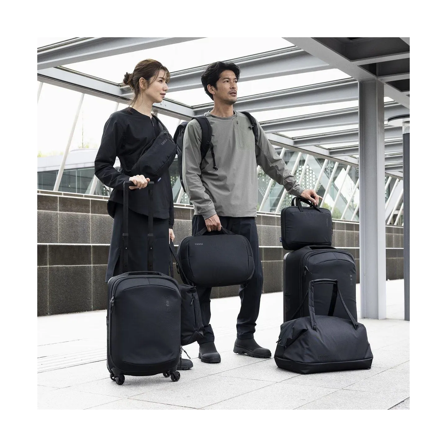 Thule 5034 Subterra 2 Attache 16" Black