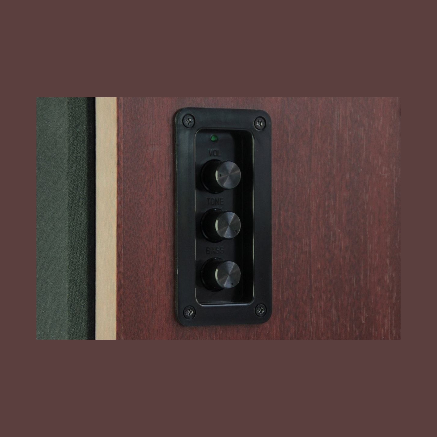 Media-Tech MT3143K Audience HQ Black