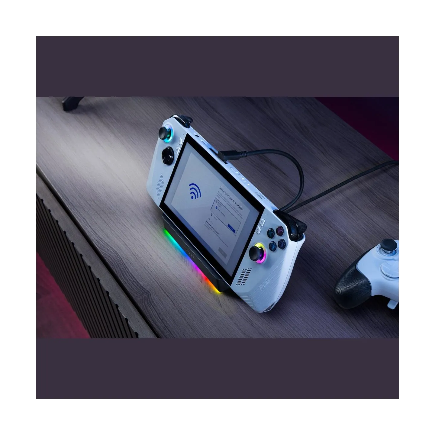 Razer | Handheld Dock Chroma - USB Type C 6-in-1 Docking Station
