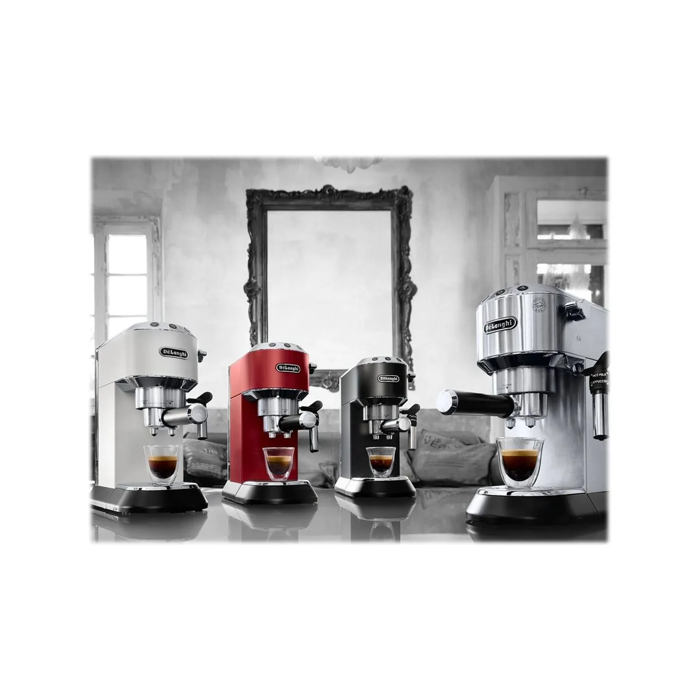 Delonghi | Dedica Pump Espresso | EC685W | Pump pressure 15 bar | Built-in milk frother | Semi-automatic | 1300 W | White