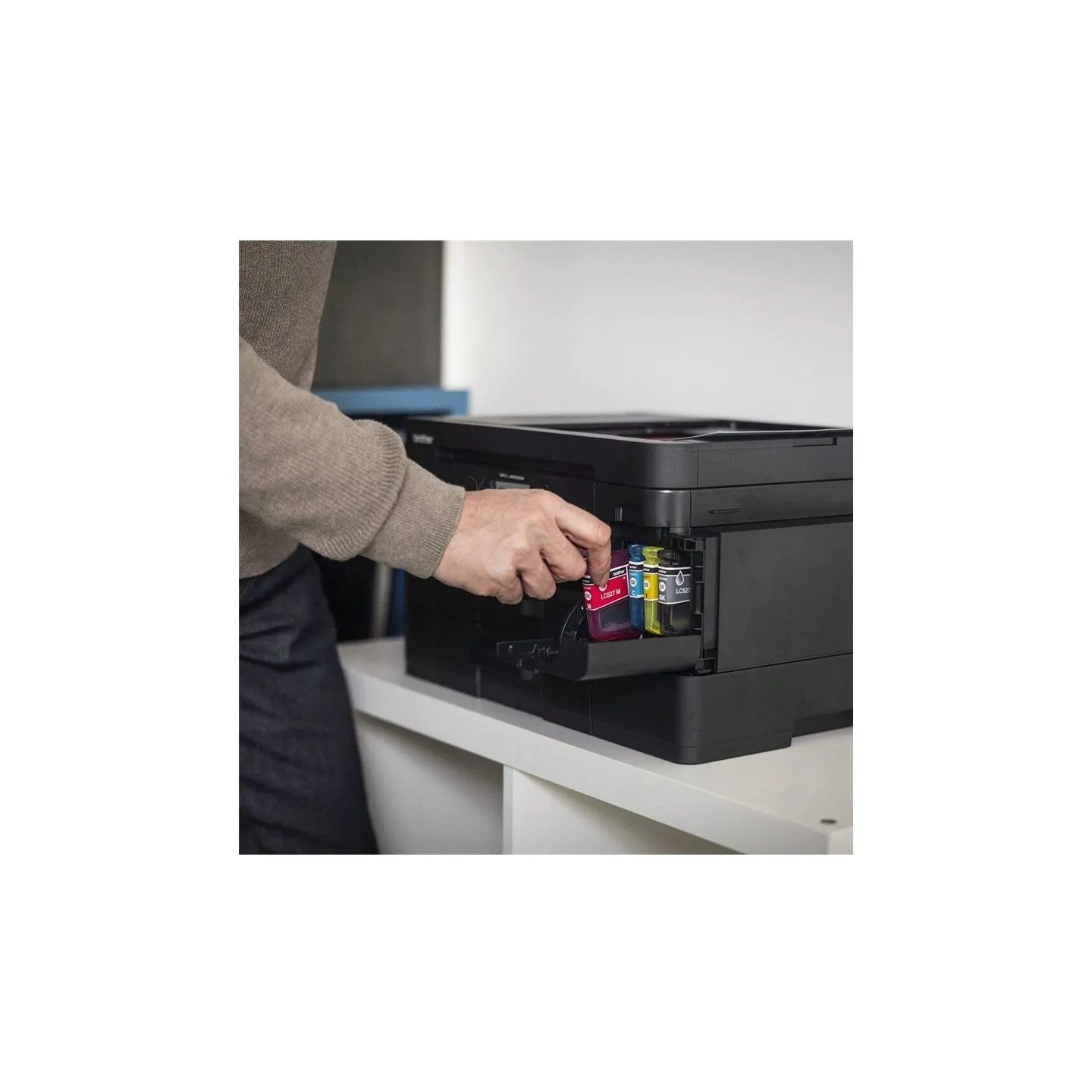 Brother LC527XLC CYAN HIGH YIELD INK-CARTRIDGE 2000P