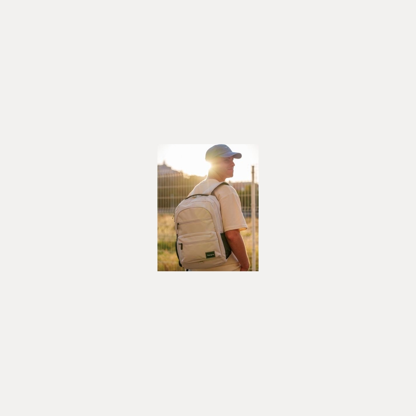 Targus 15.6" OCTAVE III BACKPACK OXFORD TAN