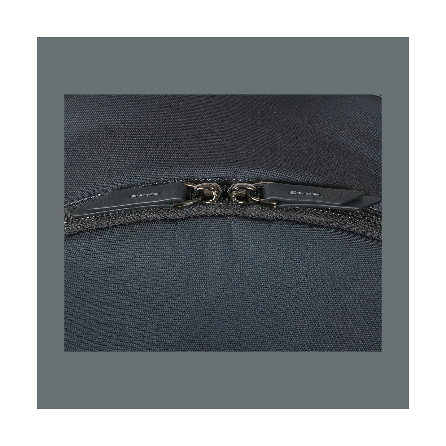 Targus ® AVILA 15-16" BACKPACK - MIDNIGHT NAVY