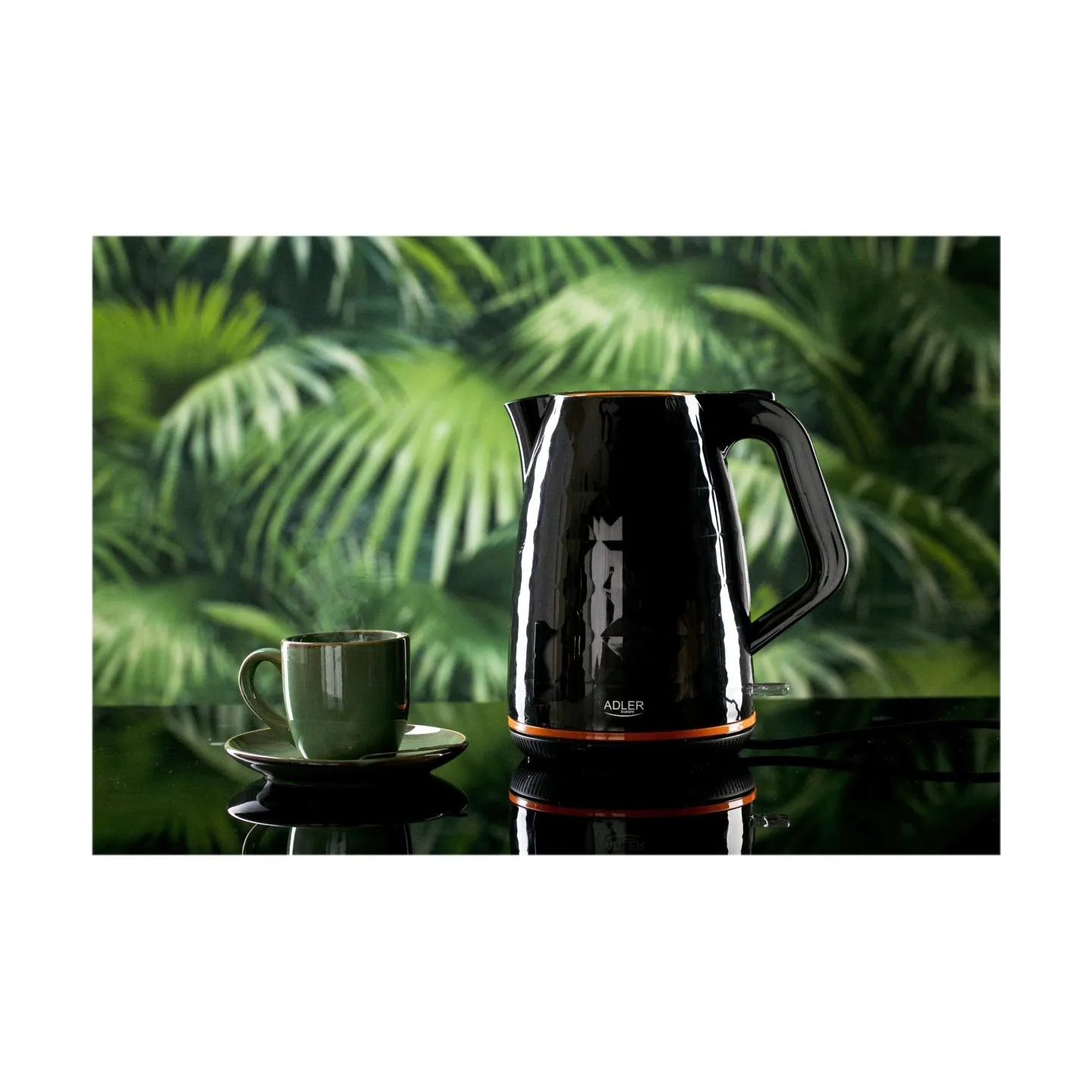 Adler | Kettle | AD 1277 | Standard | 2200 W | 1.7 L | Plastic | 360° rotational base | Black
