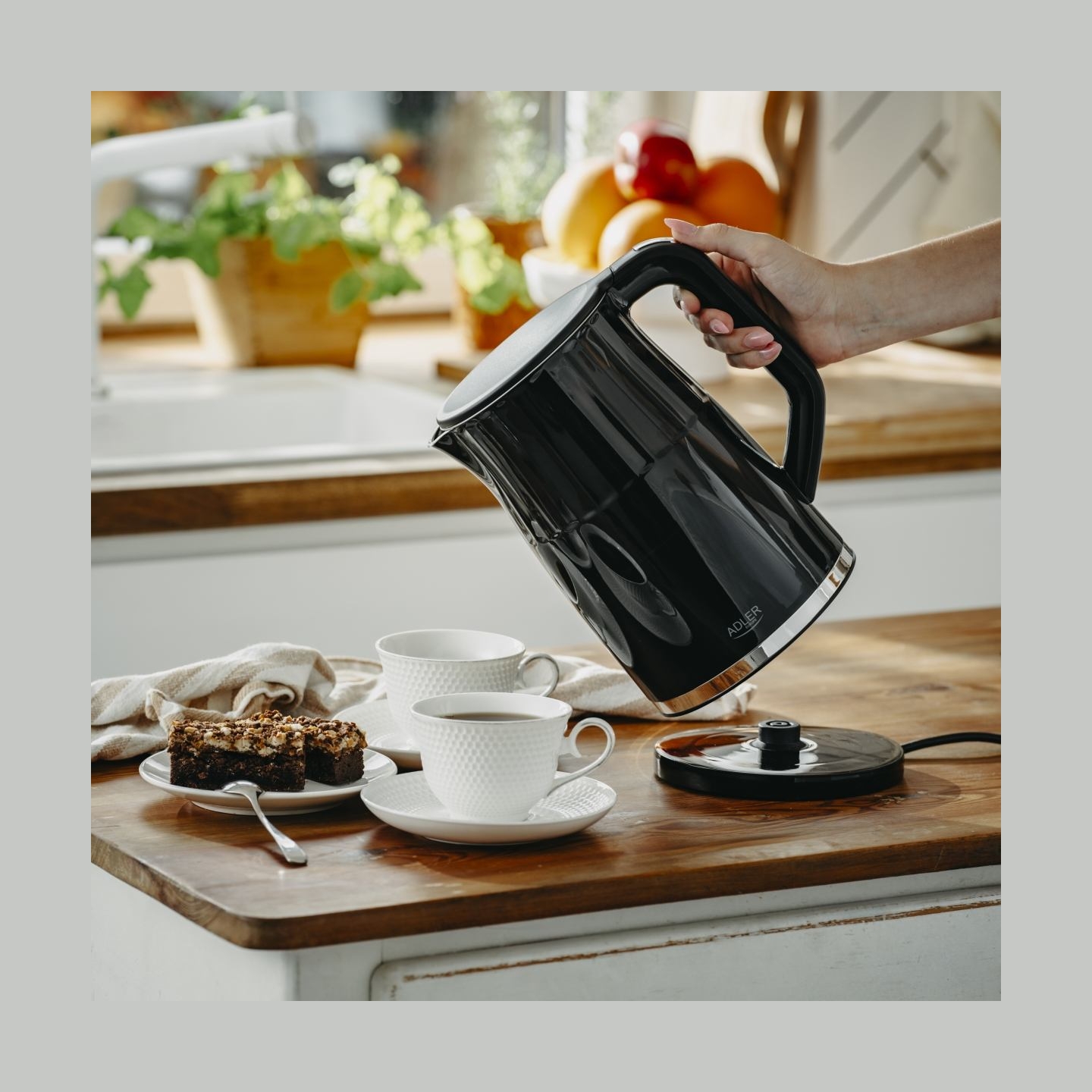Adler Kettle with LED display | AD 1350 | Electric | 2200 W | 1.7 L | Stainless Steel | 360° rotational base | Black